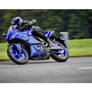 Yamaha YZF-R3 (2023)