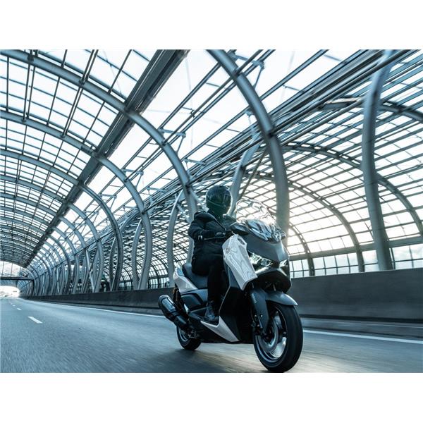 Yamaha X-Max 300 Tech Max (2025)