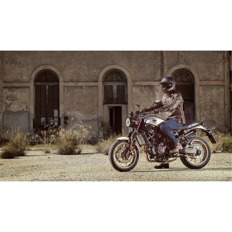 Yamaha XSR700 Xtribute (2021)