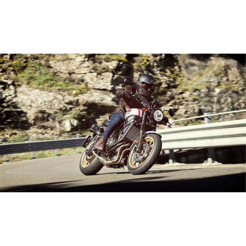 Yamaha XSR700 Xtribute (2021)