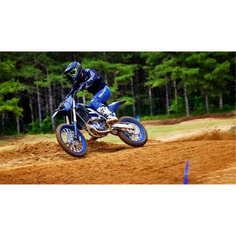 Yamaha YZ450F Monster Energy RE (2022)