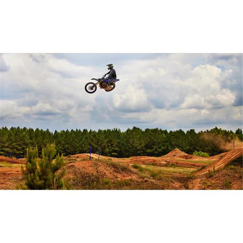 Yamaha YZ450F Monster Energy RE (2022)