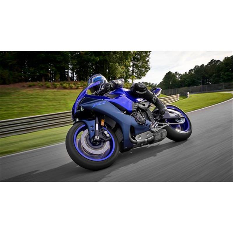 Yamaha YZF-R1 (2022)
