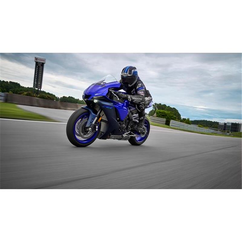 Yamaha YZF-R1 (2022)