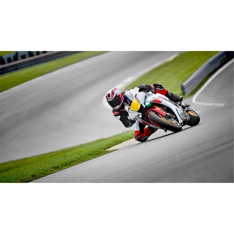 Yamaha YZF-R1 World GP 60th Anniversary