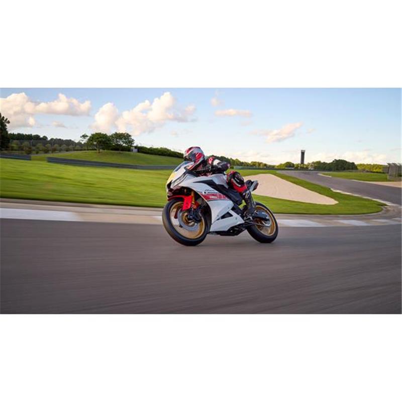 Yamaha R125 World GP 60th Anniversary