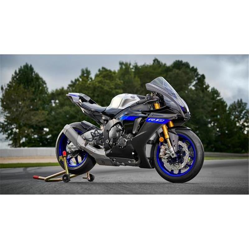 Yamaha YZF-R1M (2022)