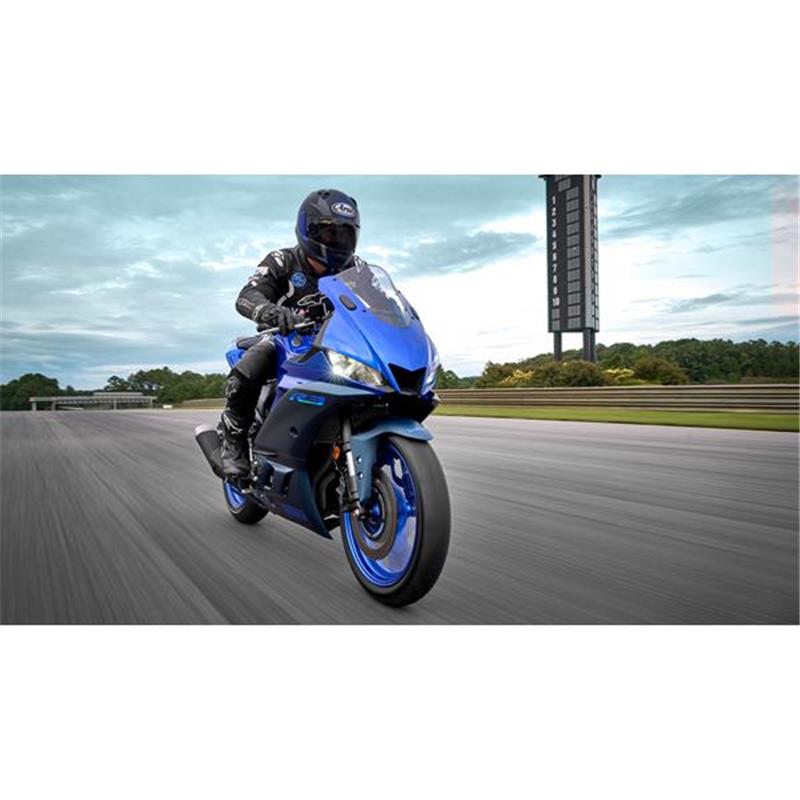 Yamaha YZF-R3 (2022)