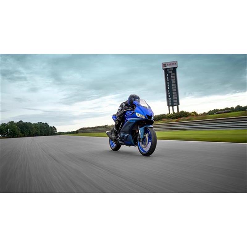 Yamaha YZF-R3 (2022)