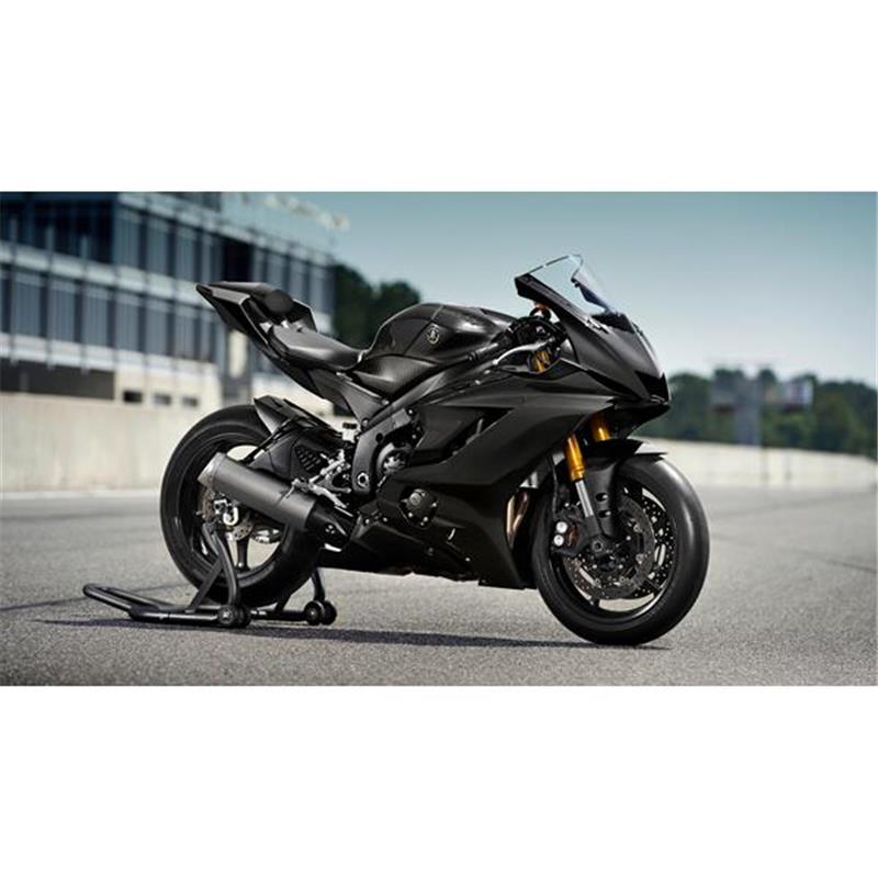 Yamaha YZF-R6 RACE (2022)