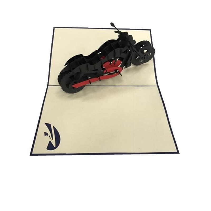 3D voščilnica: Dirkalni motor