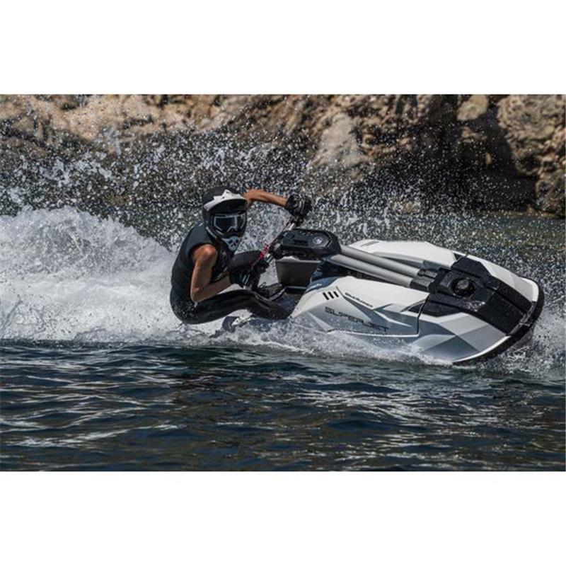 Vodni skuter Yamaha SuperJet™